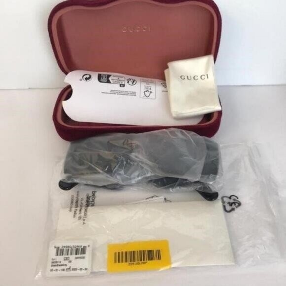 💯 - Authentic New Gucci GG0811S 001 Black / Grey Lens - Picture 5 of 13